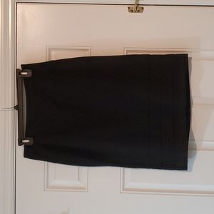 ❤ 4/$20 Worthington size 8 black pencil skirt